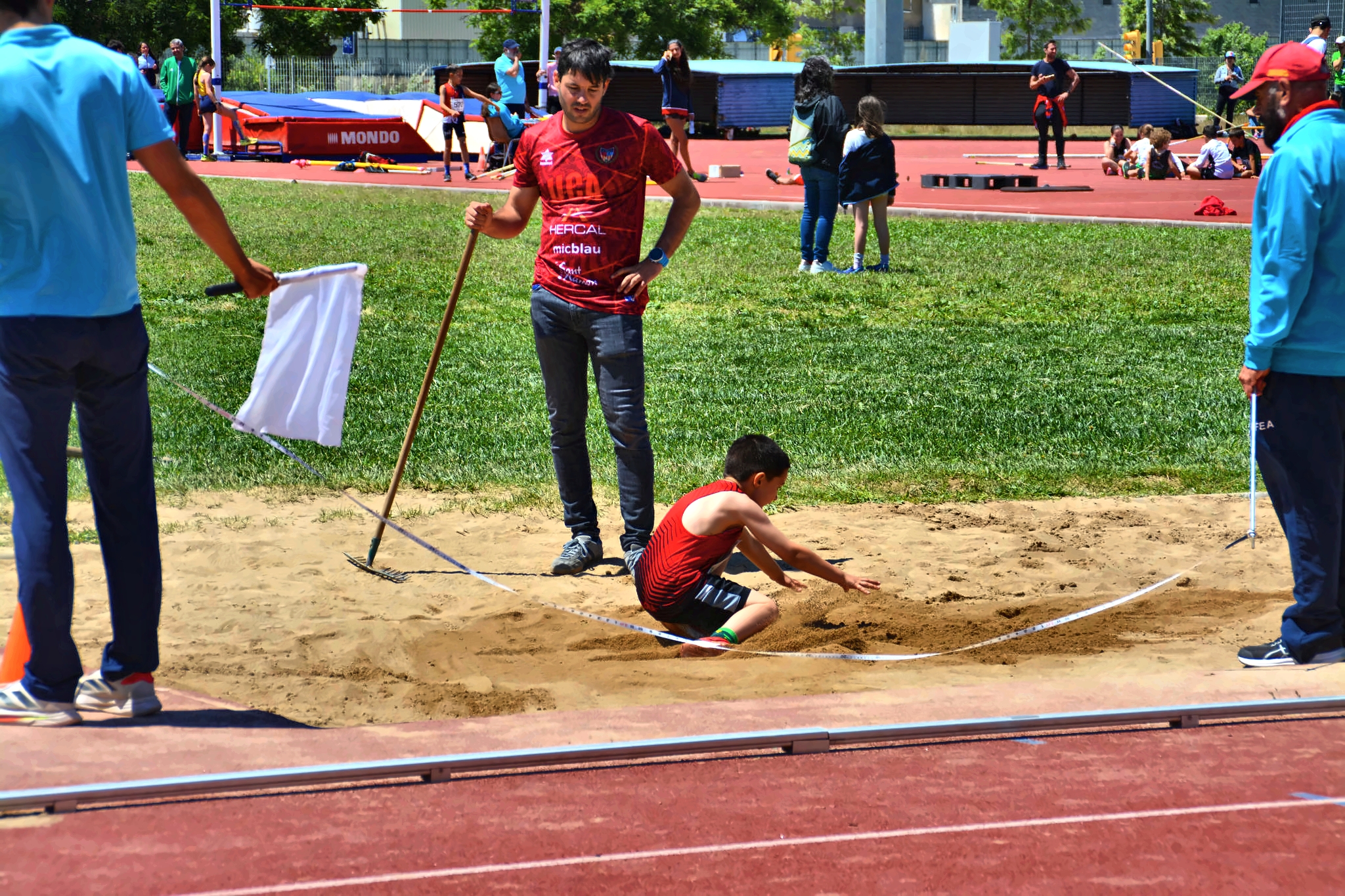 Club Atletisme Badalona - Escola
